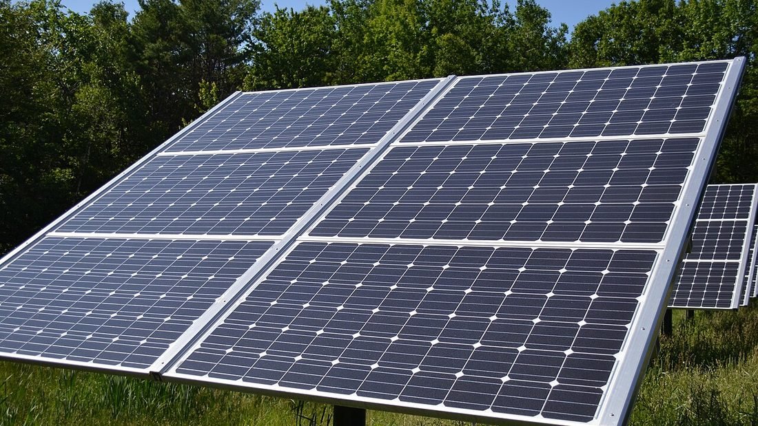 Fixed-tilt solar panels at a municipal building, an example of solar for government and panchayat buildings